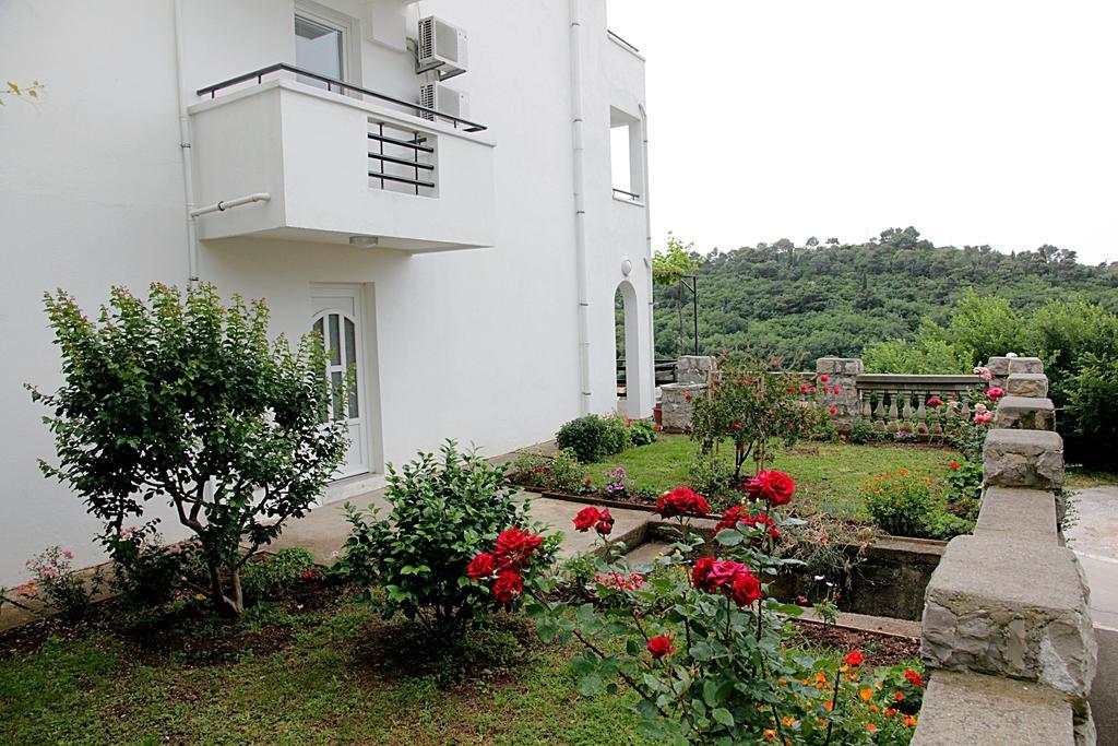 Apartmani Jovanovic Petrovac Exterior photo